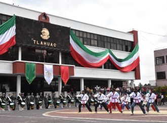 Tláhuac realiza tradicional desfile cívico por aniversario de la independencia