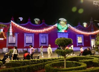 Encienden luces por fiestas patrias en Coyoacán