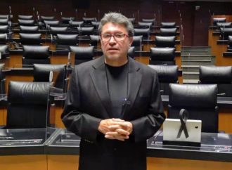 Ricardo Monreal rindió homenaje a víctimas de sismos de 1985 y 2017