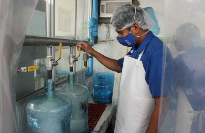Deberá PROFECO regular precios de purificadoras de agua en Iztapalapa
