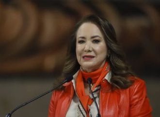 Entrega UNAM a SEP expediente sobre plagio de tesis de ministra Yasmín Esquivel