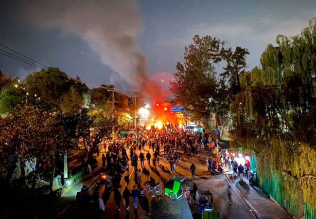 Represión de granaderos en Xochimilco deja un saldo de 24 heridos
