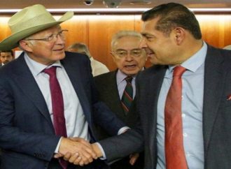 Senador Armenta impulsa diálogo con embajador de EU, Ken Salazar