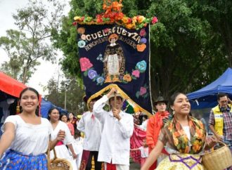 El color y la tradición de la Guelaguetza presente en el Parque Tezozómoc