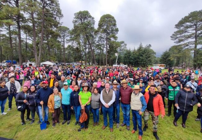 Exitosa Jornada de reforestación en la Magdalena Contreras, trabajadores y sociedad civil unen esfuerzos