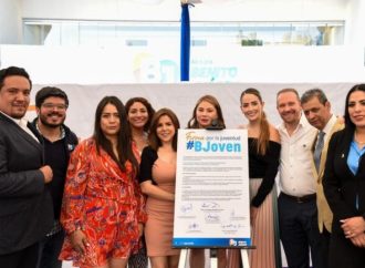 Firma alcalde Santiago Taboada carta compromiso con instituciones educativas, asociaciones civiles, empresas y colectivos en favor de la juventud