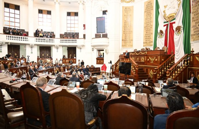 Aprueba Congreso CDMX licencia definitiva de Brugada