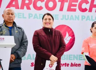 Tláhuac inaugura canchas integradas de voleibol con arcotecho y gradas