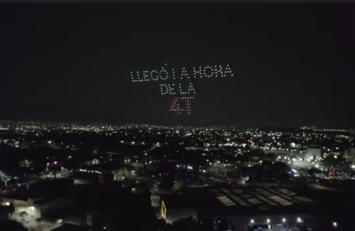 Con drones en el cielo, exigen agua en Cuautitlán Izcalli en inicio de campaña de Daniel Serrano